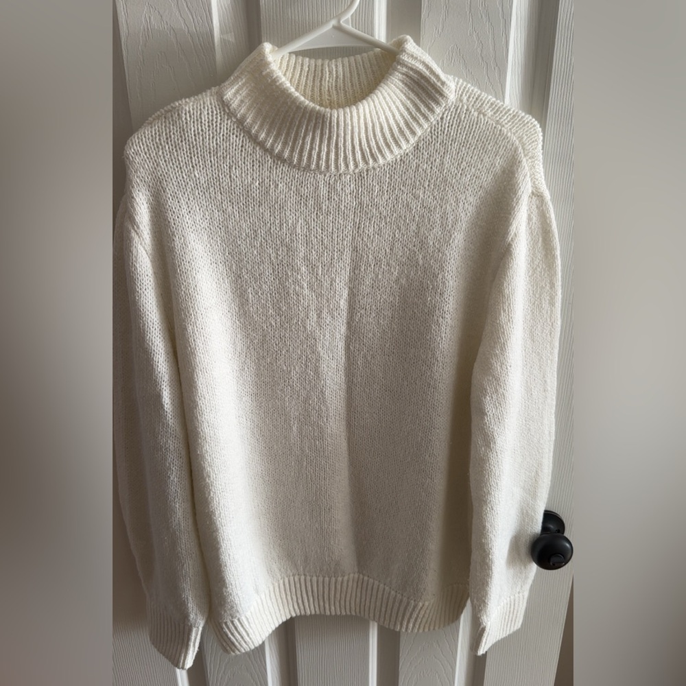 Aerie Cozy White Turtleneck Sweater